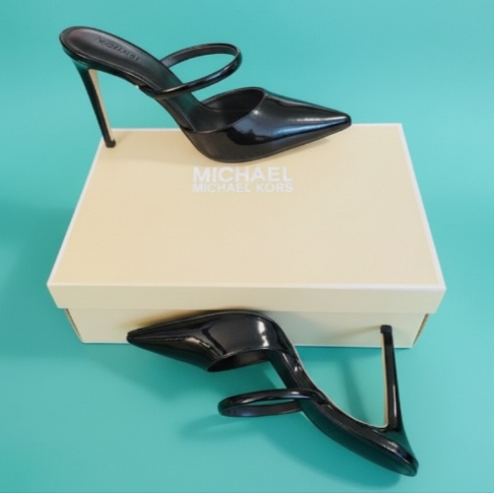 STUNNING MICHAEL KORS PATENT LEATHER MULES. 4.5" HEEL. S:9✨ EXCELLENT CONDITION. - Picture 2 of 5
